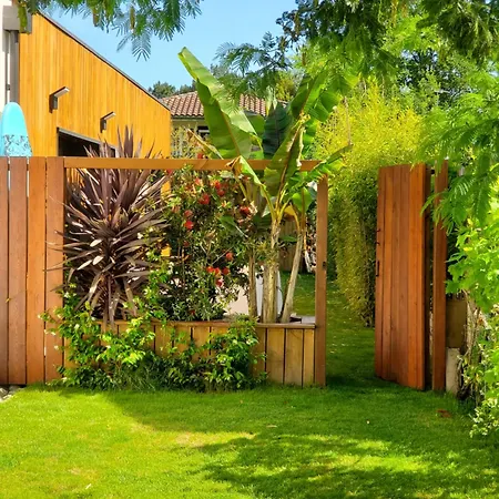 Hébergement de vacances La Du Jardin - 5 Etoiles *