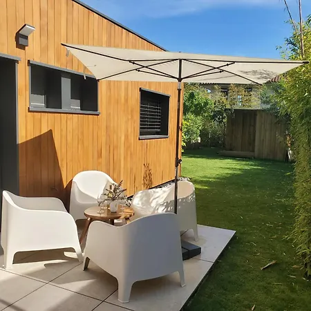Brand New Tiny House At The End Of Golf, Classe 5 Etoiles 別荘 *